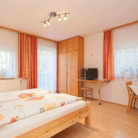 Han/Misafirhane Lug Ins Land *