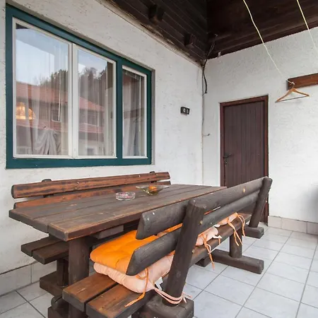 אורחן Lug Ins Land *