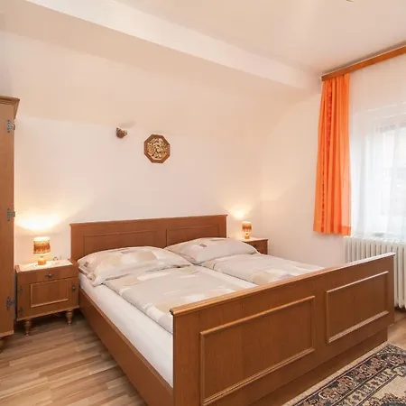 Han/Misafirhane Lug Ins Land