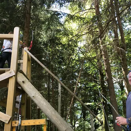 Lug Ins Land אורחן ספיטל אן דר דראו