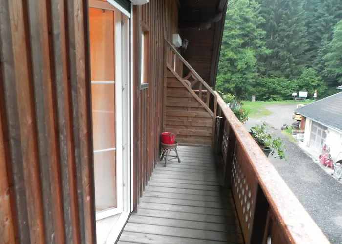 Lug Ins Land Värdshus *