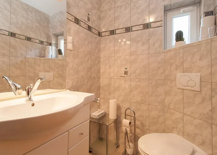 Zajazd Lug Ins Land *