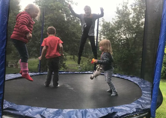 Lug Ins Land Värdshus